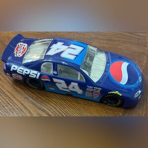 1999 Jeff Gordon #24 Pepsi Car 1:64 scale